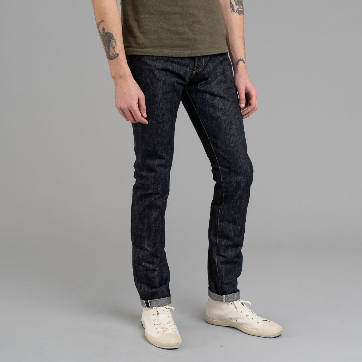 Fashion slim tapered raw denim