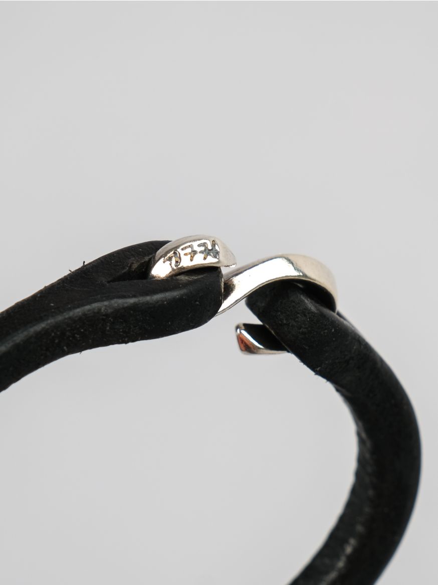 The Flat Head Leather & Silver Single Bracelet - Black
