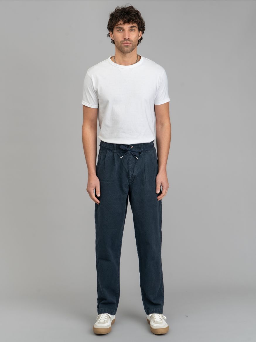 Seuvas Canvas Pleated Pants - Logwood