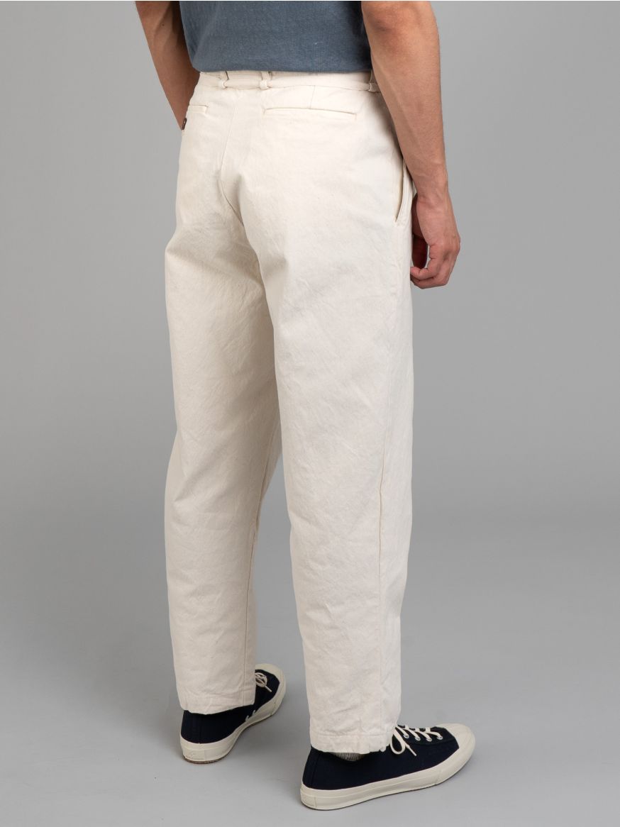 Seuvas Canvas Tapered 2-Tuck Pants - Natural