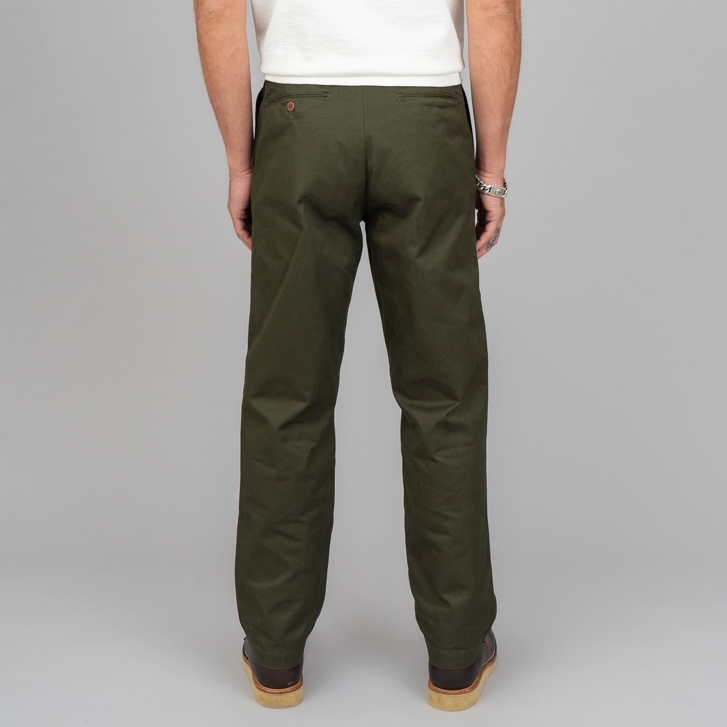 Seuvas 2-Tuck Chino Trousers - Olive