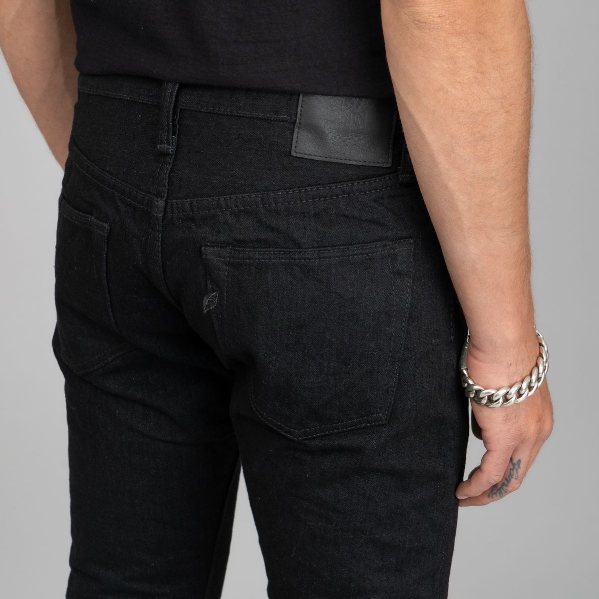 A・Y・A tokyo  japan R-comp adidas Originals Tokyo JP9704 Off White / Royal Blue / Gold