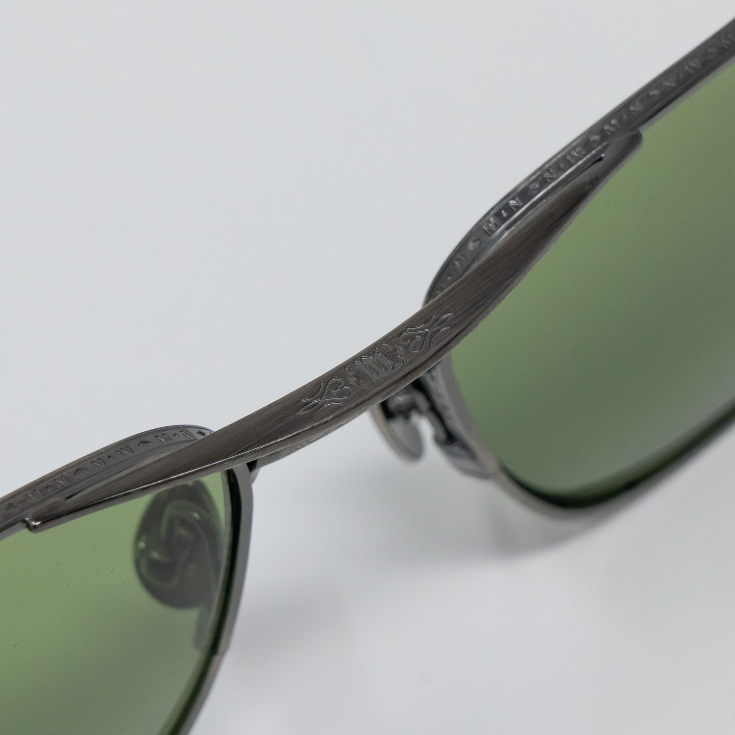 M3135 Navigator Sunglasses Antique Silver - Matsuda | R&H