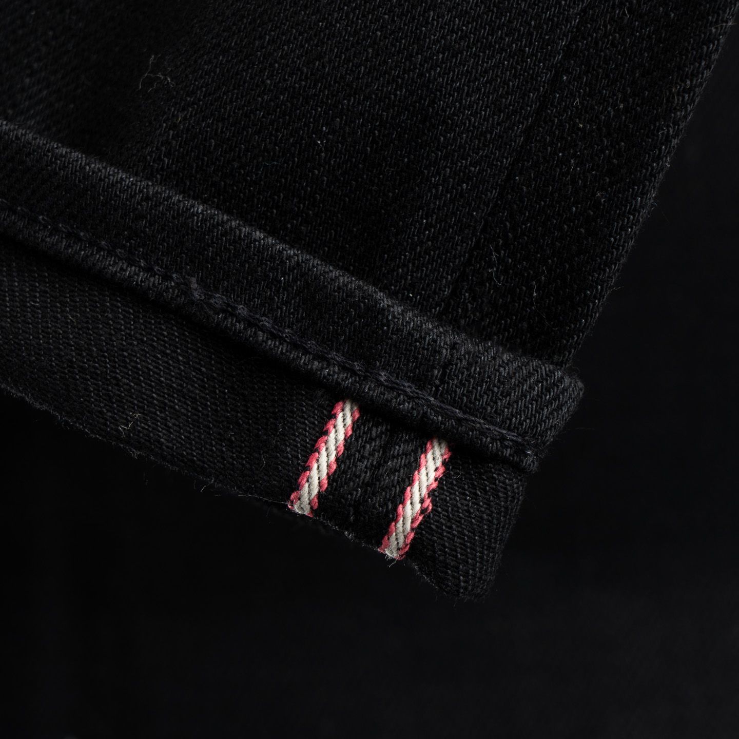 Momotaro R0605-B 15.7oz Black Jeans - Relaxed Tapered