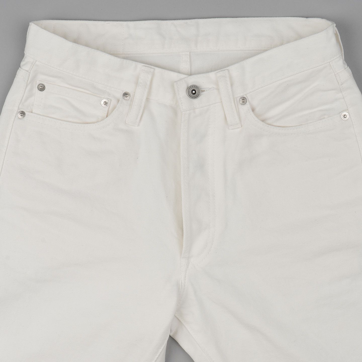 IH-888-WT White Denim Relaxed Tapered Jeans - Iron Heart | R&H