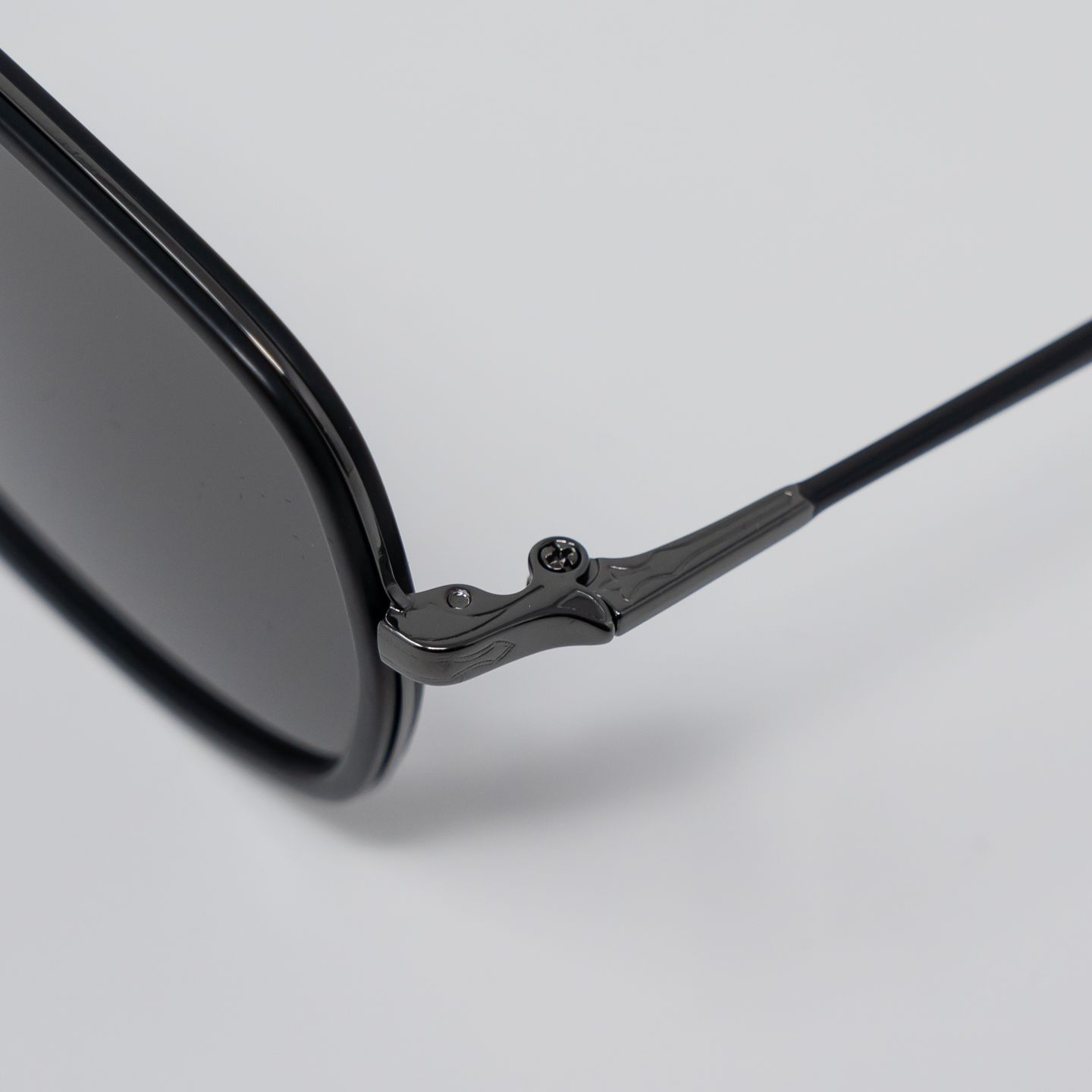 M3123 Ruthenium & Matte Black Aviators - Matsuda | R&H
