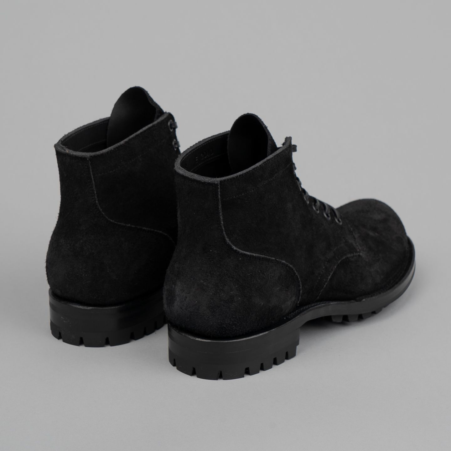 Service Boot Black Oil Tan Roughout - R&H x Viberg
