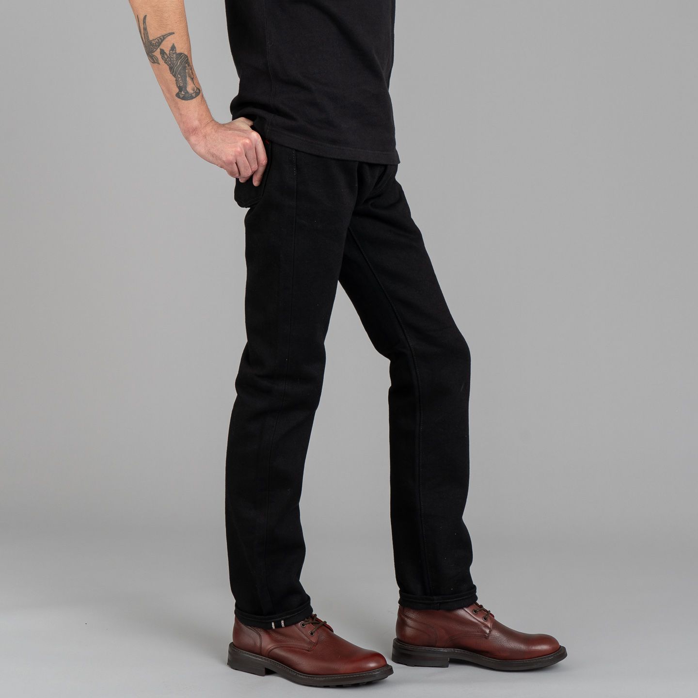 パンツ IND Tapered Jeans / IIROT VONIQUE / IIROT/ IND Tapered Jeans