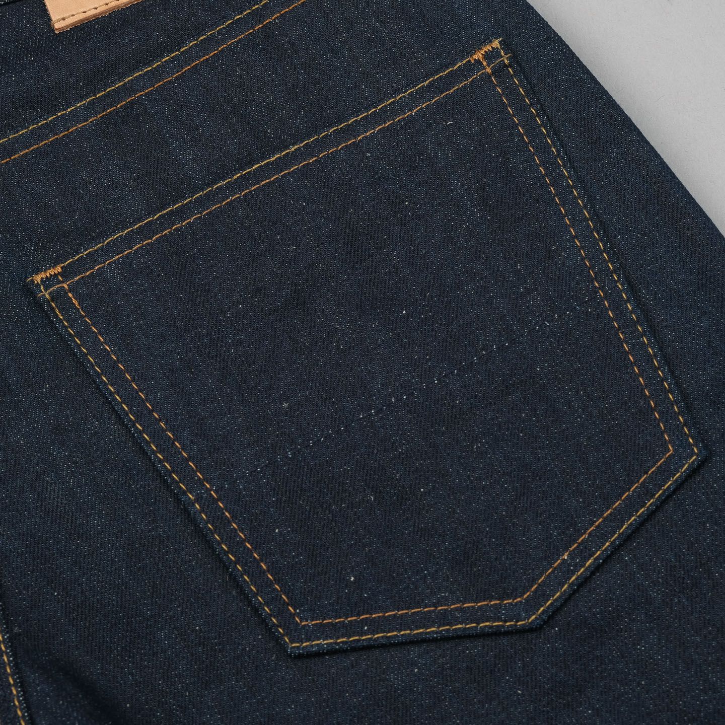 V-FIT Relaxed Tapered Selvedge Jeans - Hiut | Rivet & Hide