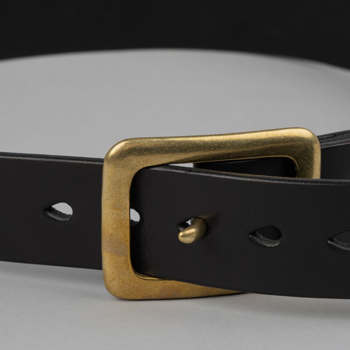 ベルト ILLIGO HEART ENAMEL BELT BUK277 IRON HEART BELT / ブラック/レッド - ブラック/レッド / M