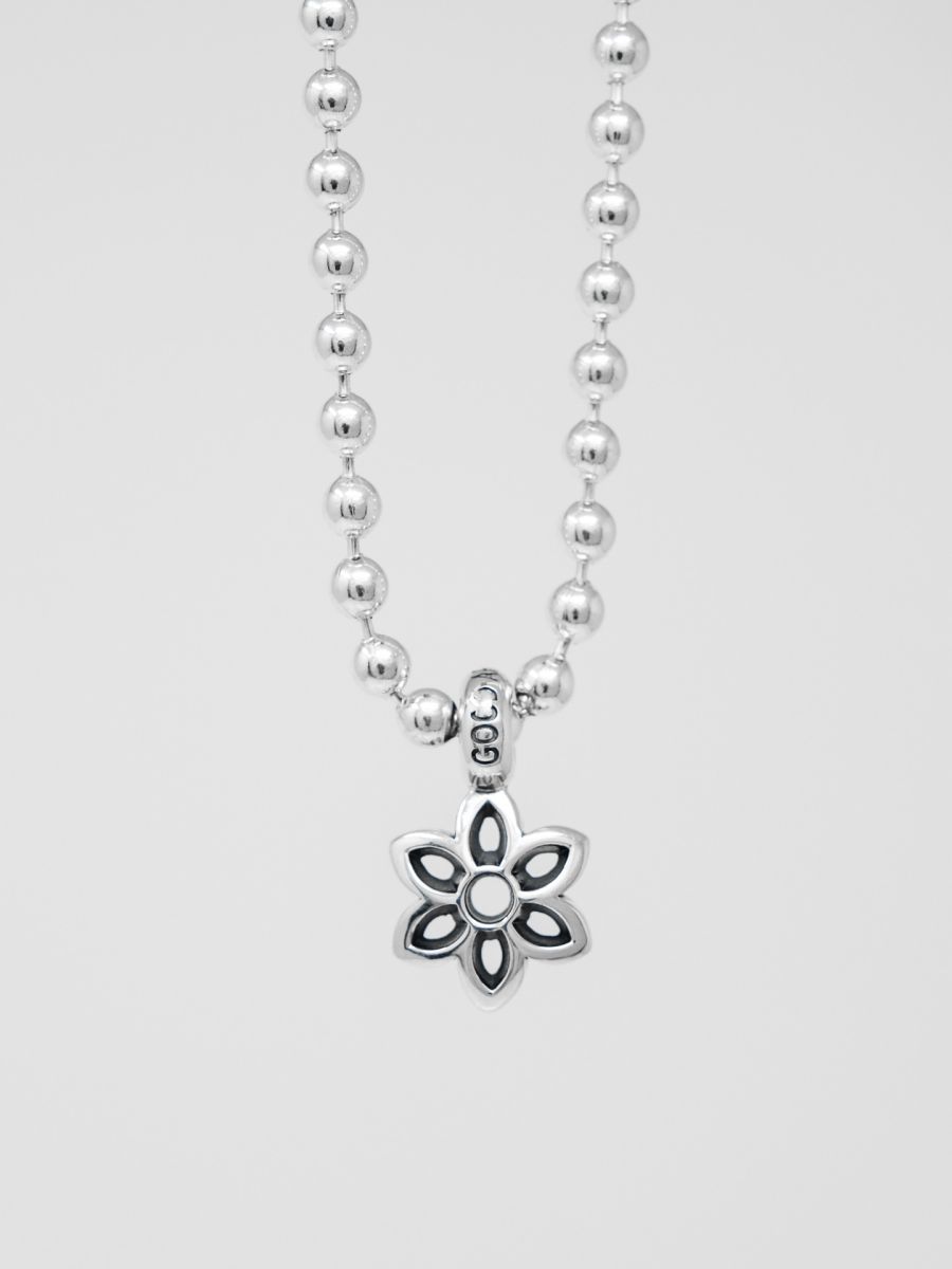 アクセサリー Good Art hlywd small rosette pendant GOOD ART HLYWD Small Sacred Heart Rosette – Iron Heart